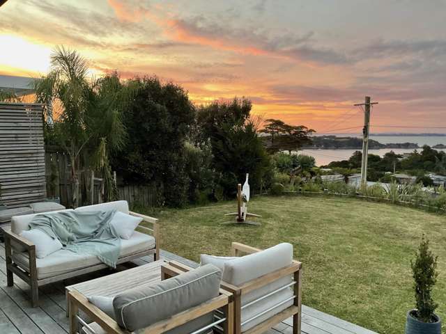 "Love Life" at 35 Hauraki Road