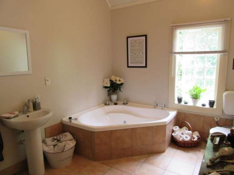 9 Russell Street Whataupoko_11