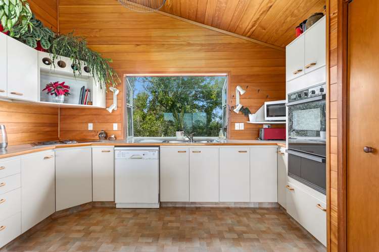 26 Dawn Parade Coastlands_11