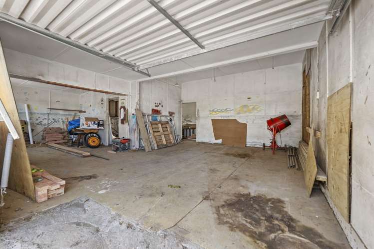 1/24a Cowling Road Hurdon_9