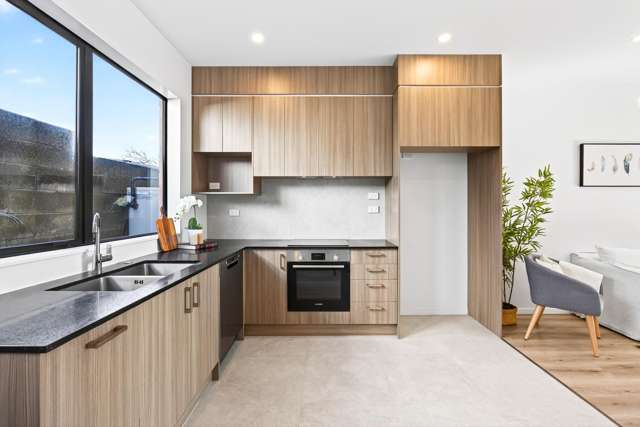 2/233 Great North Road Henderson_3