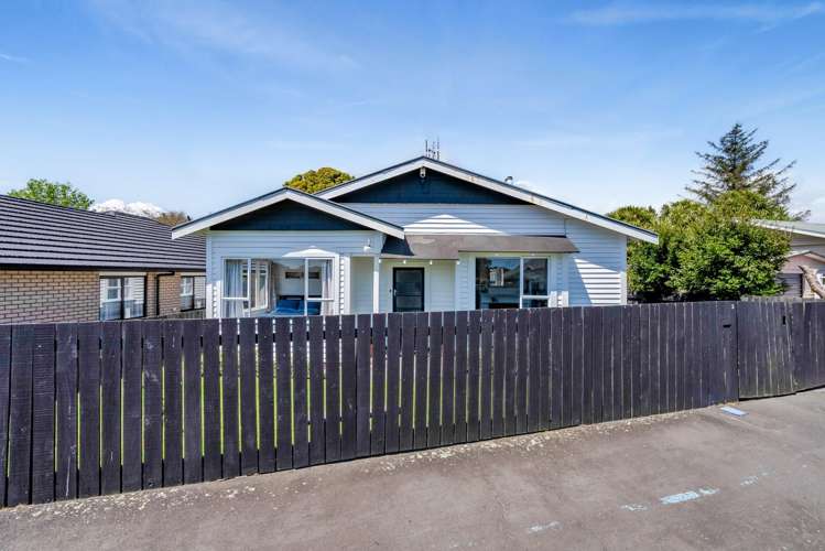 3 Tukapa Street Westown_19