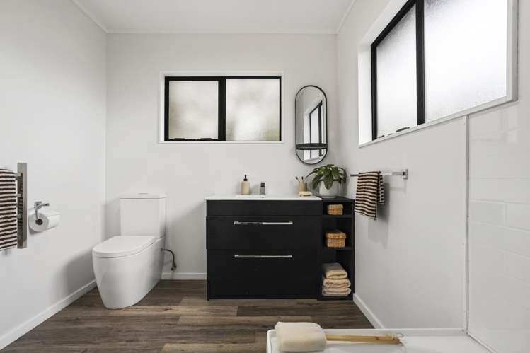 2/6 Newcastle Terrace Mount Albert_8