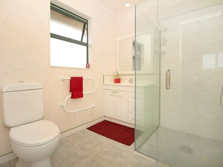 150 Pacific Drive Fitzherbert_11