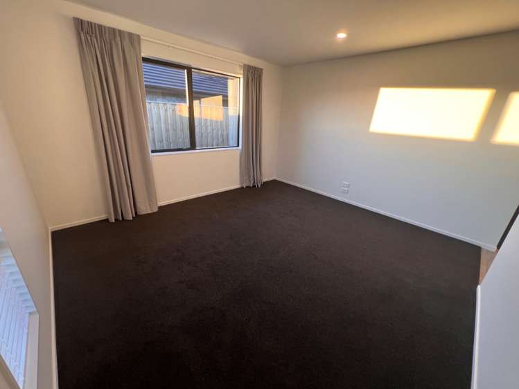 13 Sandhill Drive 11103_6