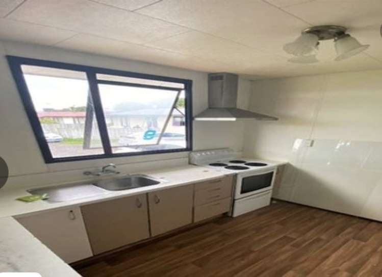 9/30 Gifford Avenue 10695_6