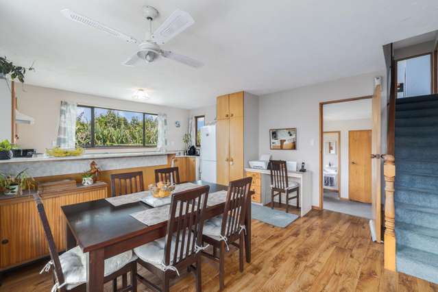 8 Langham Place Redwood_1