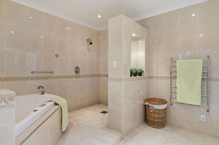 221 Razorback Road Bombay_17