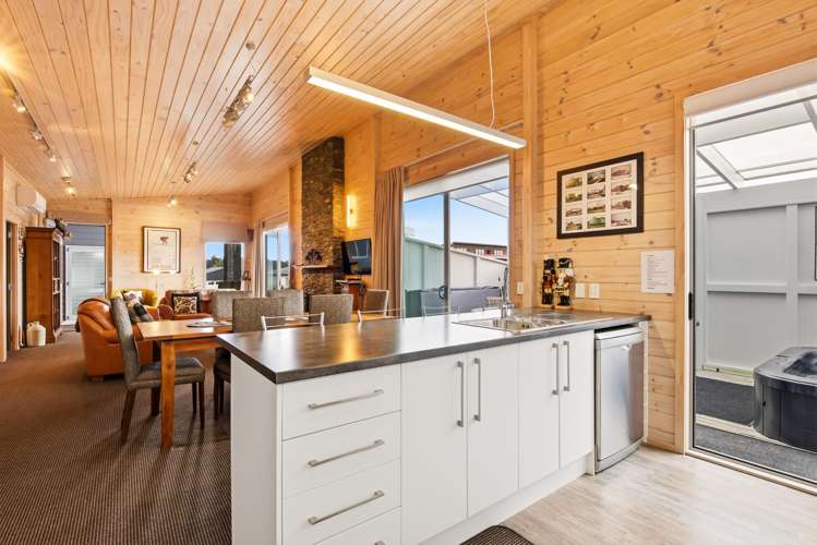 32A Mackenzie Street Waimarino_10