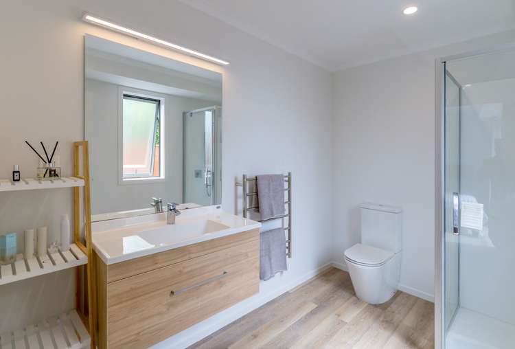 6 Saint Vincent Way Waikanae_17