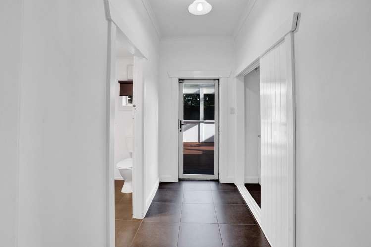 16 Weymouth Street New Plymouth Central_9