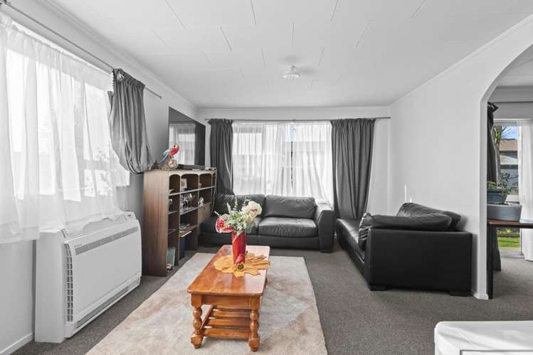 65 Kilmarnock Avenue Strathern_6
