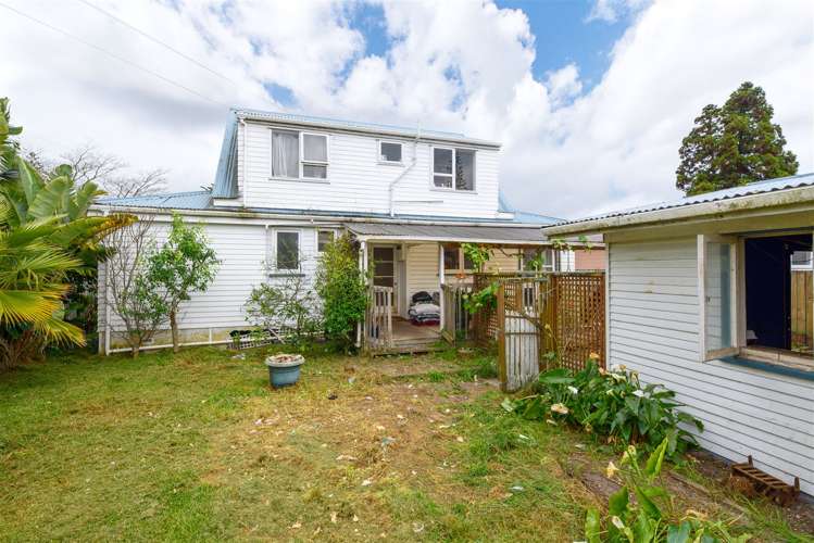 31 Cobham Crescent Kelston_22