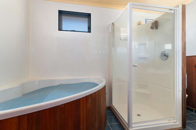 13 Deller Drive Carterton_10