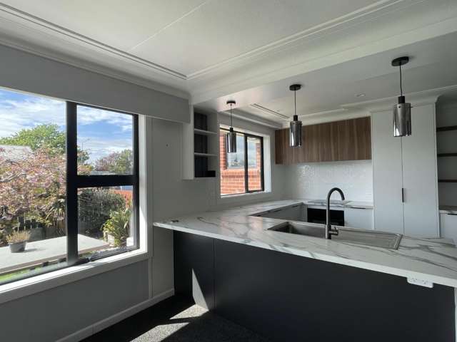 77 Martin Street 10560_3