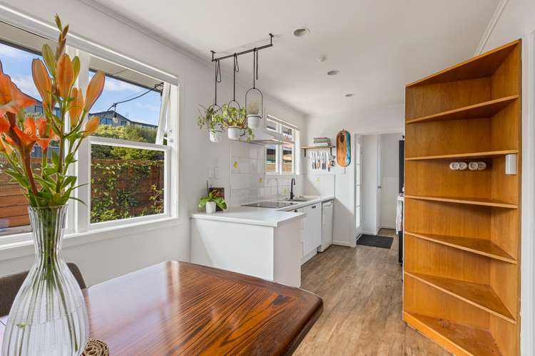 58 Vodanovich Road Te Atatu South_7