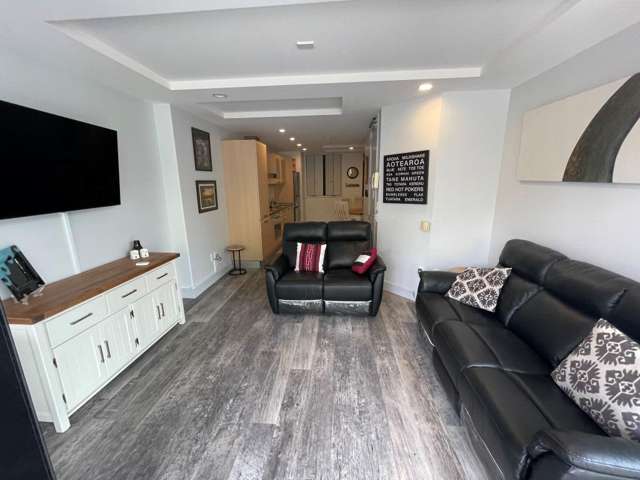 2/12 Adams Avenue 11229_1