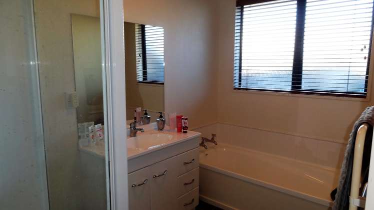 5 John Morel Place Parklands_17