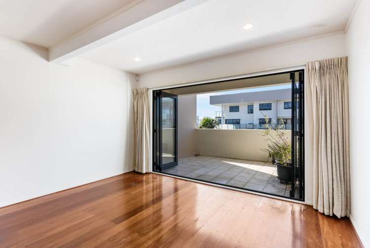 11/11 Freeman Way Manukau_15