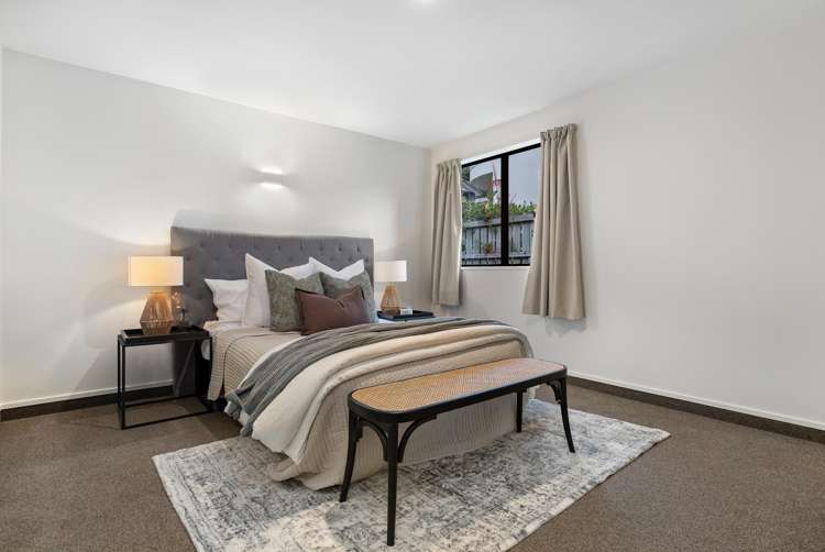 17b Wynyard Crescent Fernhill/Sunshine Bay_9