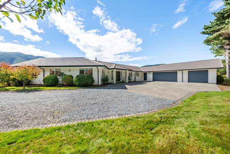 225 Marchant Road_1