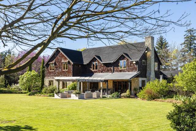 313 Plaskett Road Fernside_1