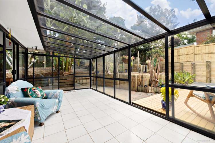 22 Voltaire Court Botany Downs_4