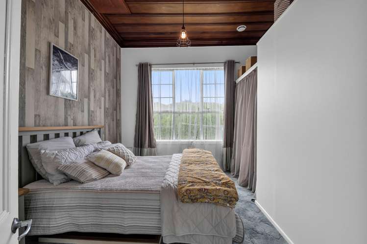 18 Pembroke Road Stratford_11