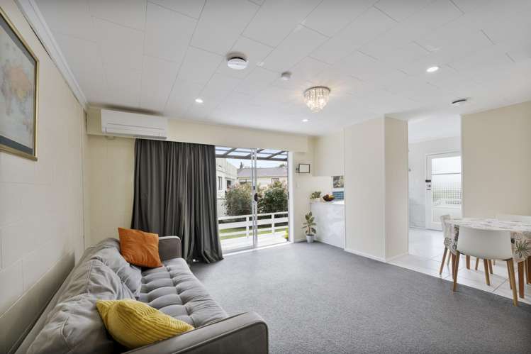 2/27 Spence Road Henderson_14