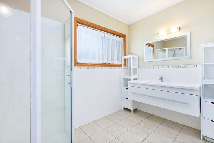 2/4 Miriam Corban Heights Henderson_17