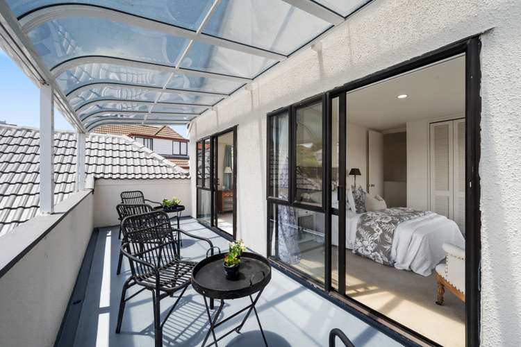 7 Eske Place Highland Park_15