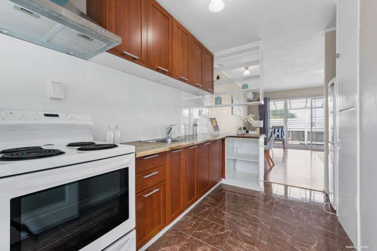 2/118 Lynwood Road New Lynn_2