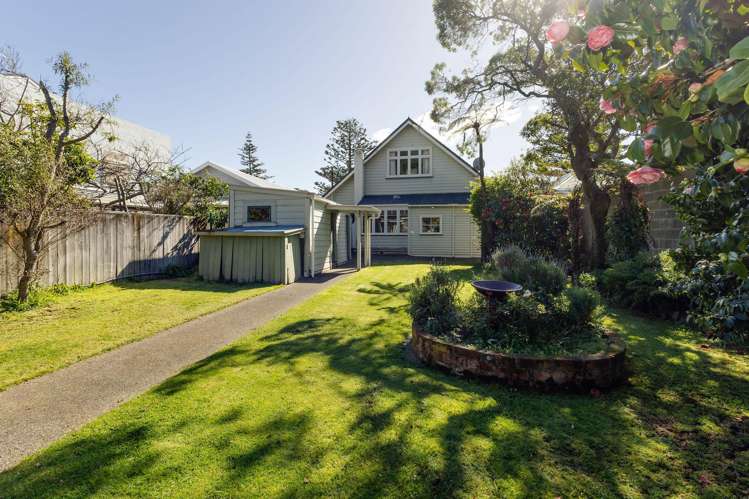 73 Marine Parade Eastbourne_12