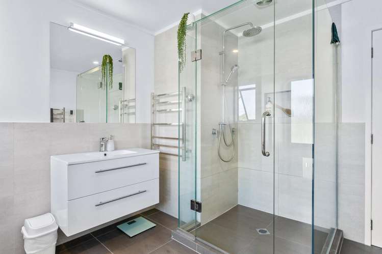 10 Ardern Avenue Stanmore Bay_11