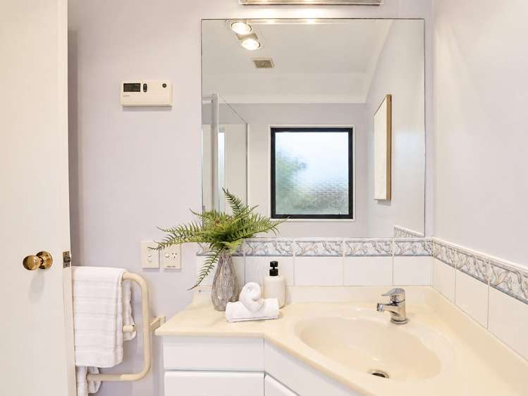 1 Roderick Place Rototuna_25