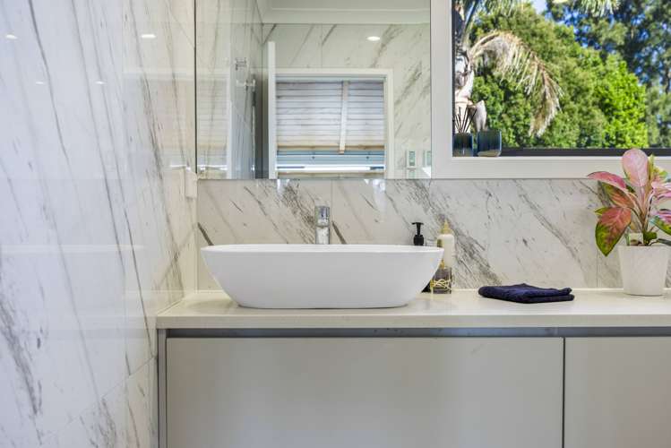 831 Runciman Road Runciman_29