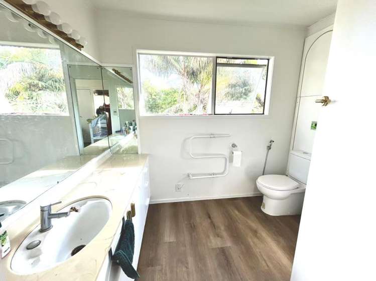 76 Onewa road Northcote Point_15