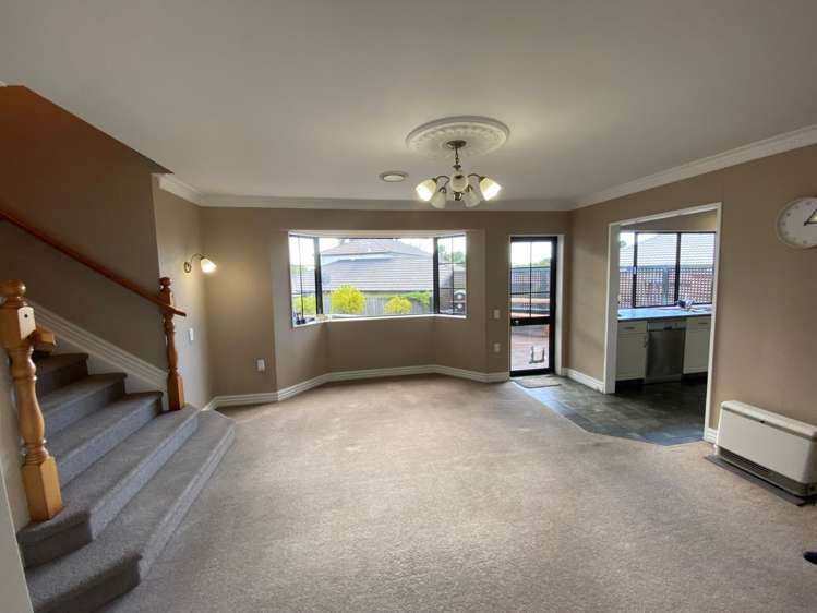 9 Hinton Place 11554_2