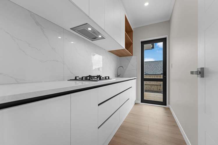 2 PIEDMONTE AVENUE Pokeno_10