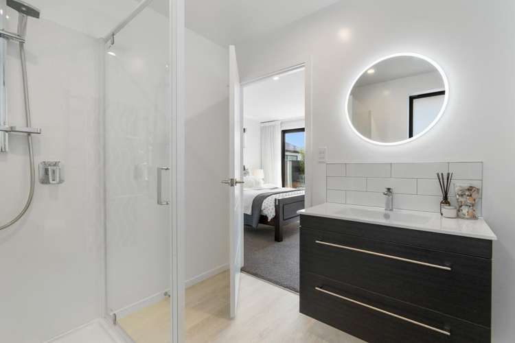 211 Wingatui Road Mosgiel_21