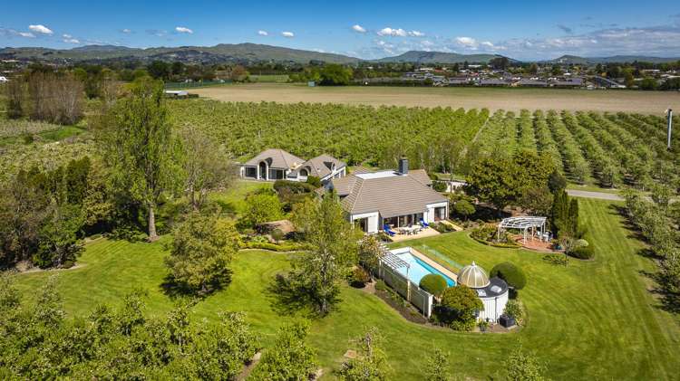 'Ashfield' - 52 Beatson Road Parkvale_2