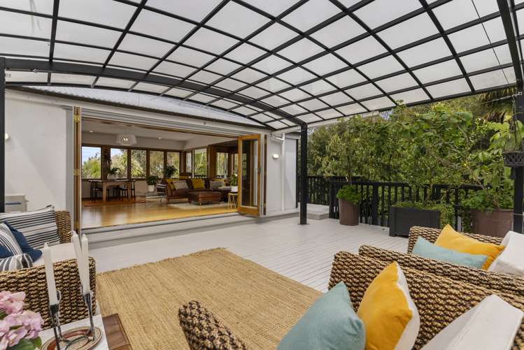 415 Redoubt Road Totara Park_9