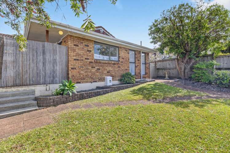 52 Jandell Crescent Bucklands Beach_29