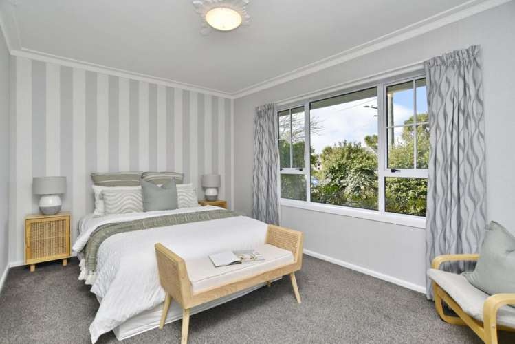 85 Stanbury Avenue Somerfield_13