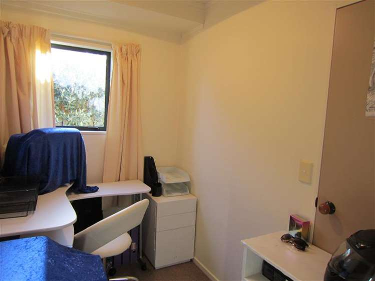 90A Michael Road 1330_12