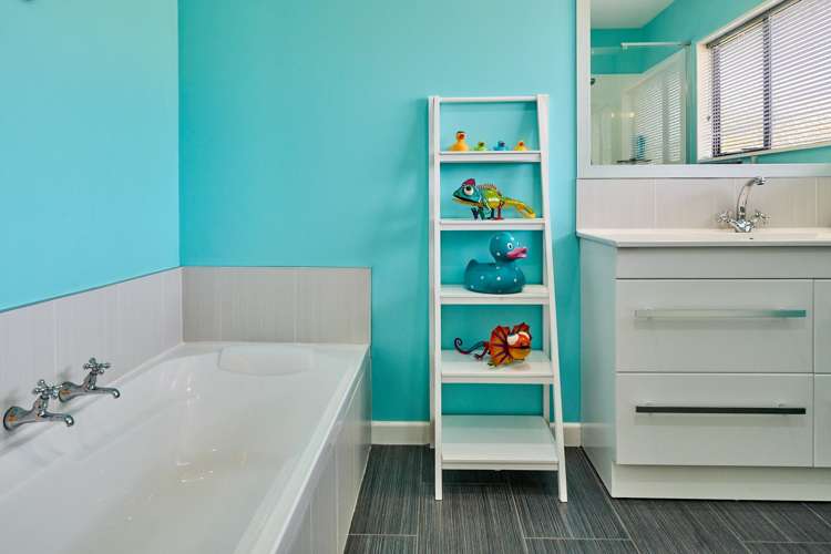 9d Muri Road Pukerua Bay_16