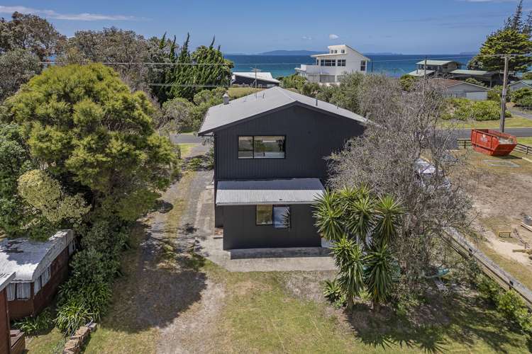211 Mangakahia Drive Whangapoua_21