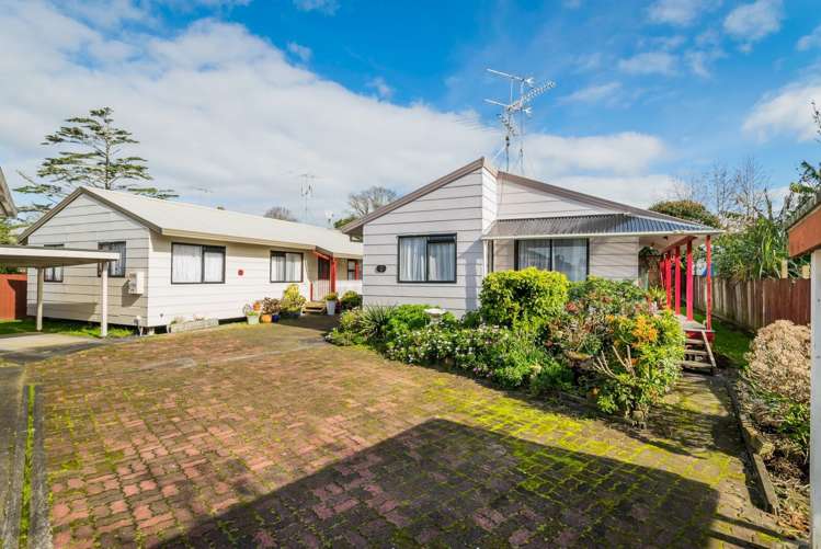 2/20 Ocean View Road Northcote_8