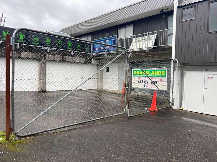 Unit 3B/560 Swanson Road Ranui_1
