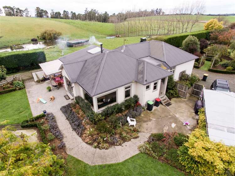 136 Rolling Ridges Road Levels Valley_16